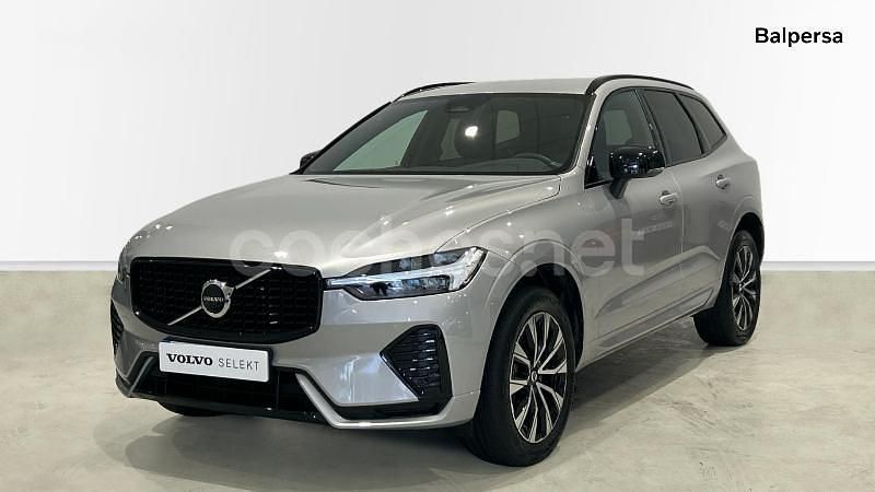 Gris / plata Usado 2024 Volvo XC60 Plus SUV | 43.990 € (Un poco caro) - Imagen 1/4