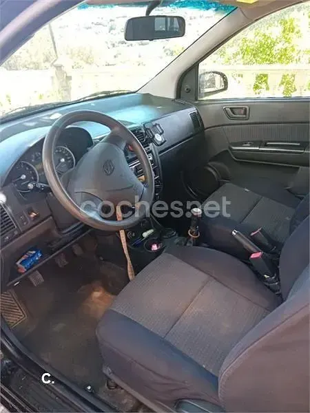 Usado Hyundai Getz 63 CV (46 kW) 2006 Negro Utilitario