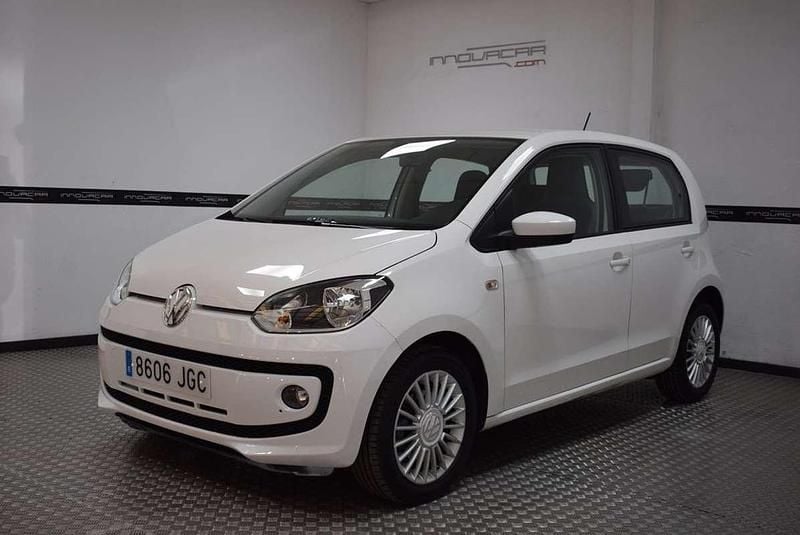 Usado VW up! Highline 60 CV (44 kW) 2015 Blanco Utilitario