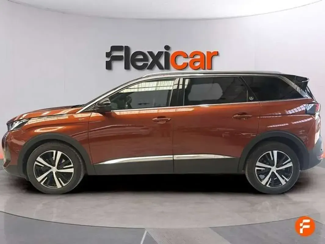 Usado Peugeot 5008 GT 131 CV (96 kW) 2021 Naranja SUV