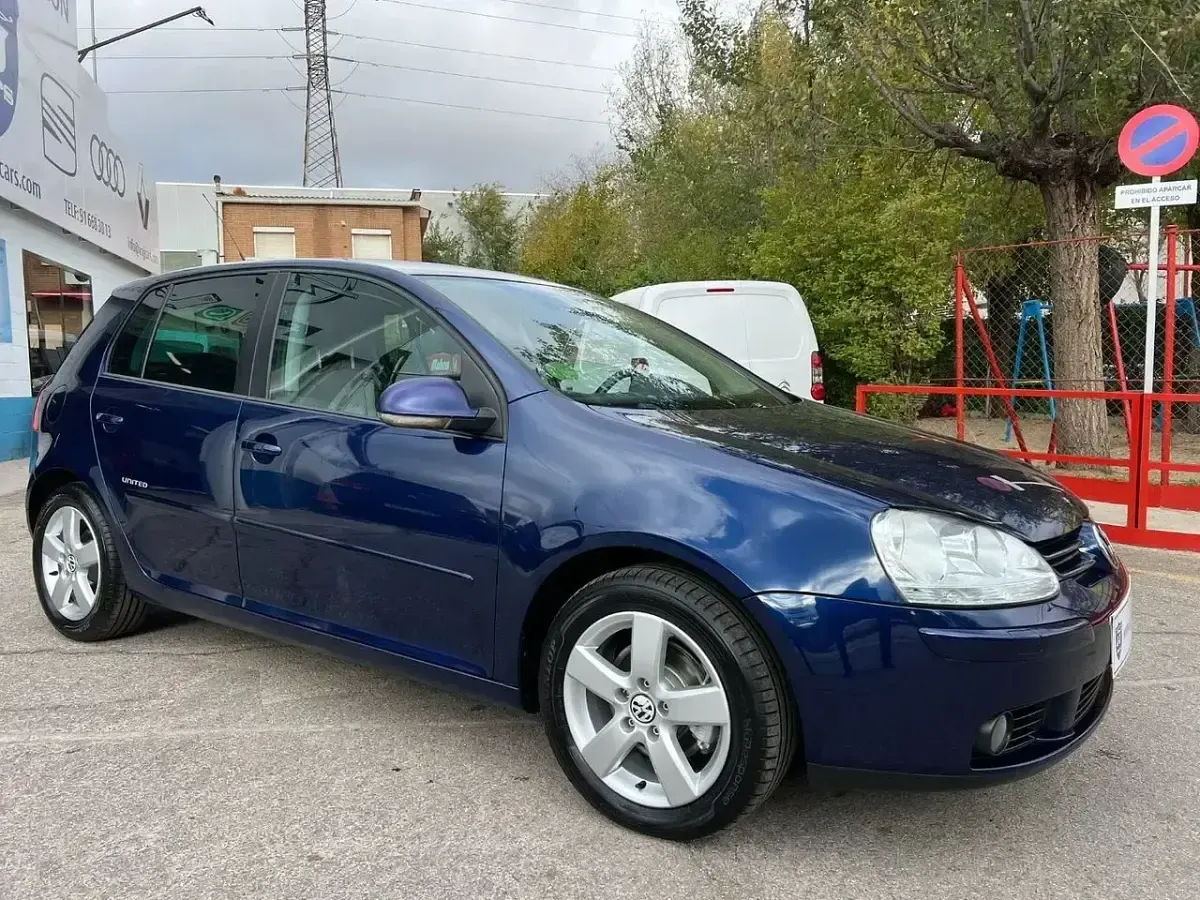 Usado VW Golf IV Conceptline 75 CV (55 kW) 2005 Azul Berlina