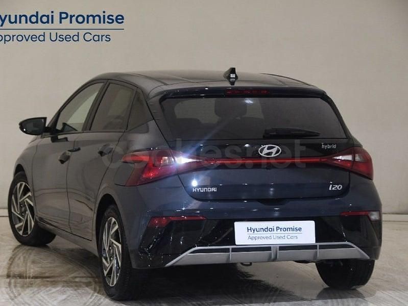 Usado Hyundai i20 100 CV (73 kW) 2025 Gris / plata Utilitario