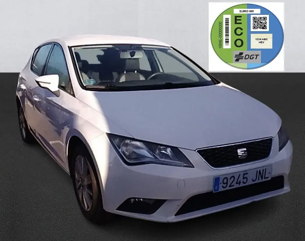 Usado Seat Leon Reference 110 HP (80 kW) 2016 Branco Sedan