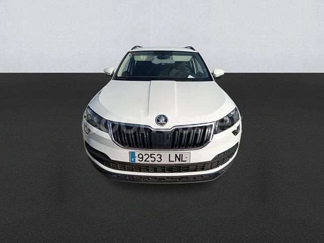 Usado Skoda Karoq Ambition 150 CV (110 kW) 2021 Blanco SUV
