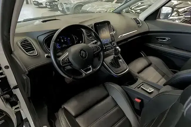 Usado Renault Scénic III Edition One 160 CV (117 kW) 2017 Blanco Monovolumen