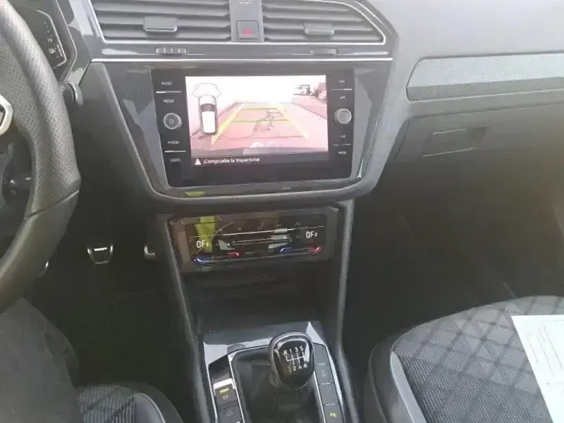 Usado VW Tiguan R-line 150 CV (110 kW) 2023 Azul SUV