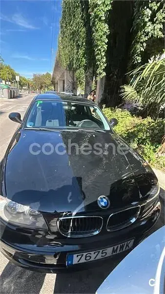 Usado BMW 116 122 CV (89 kW) 2010 Negro Utilitario