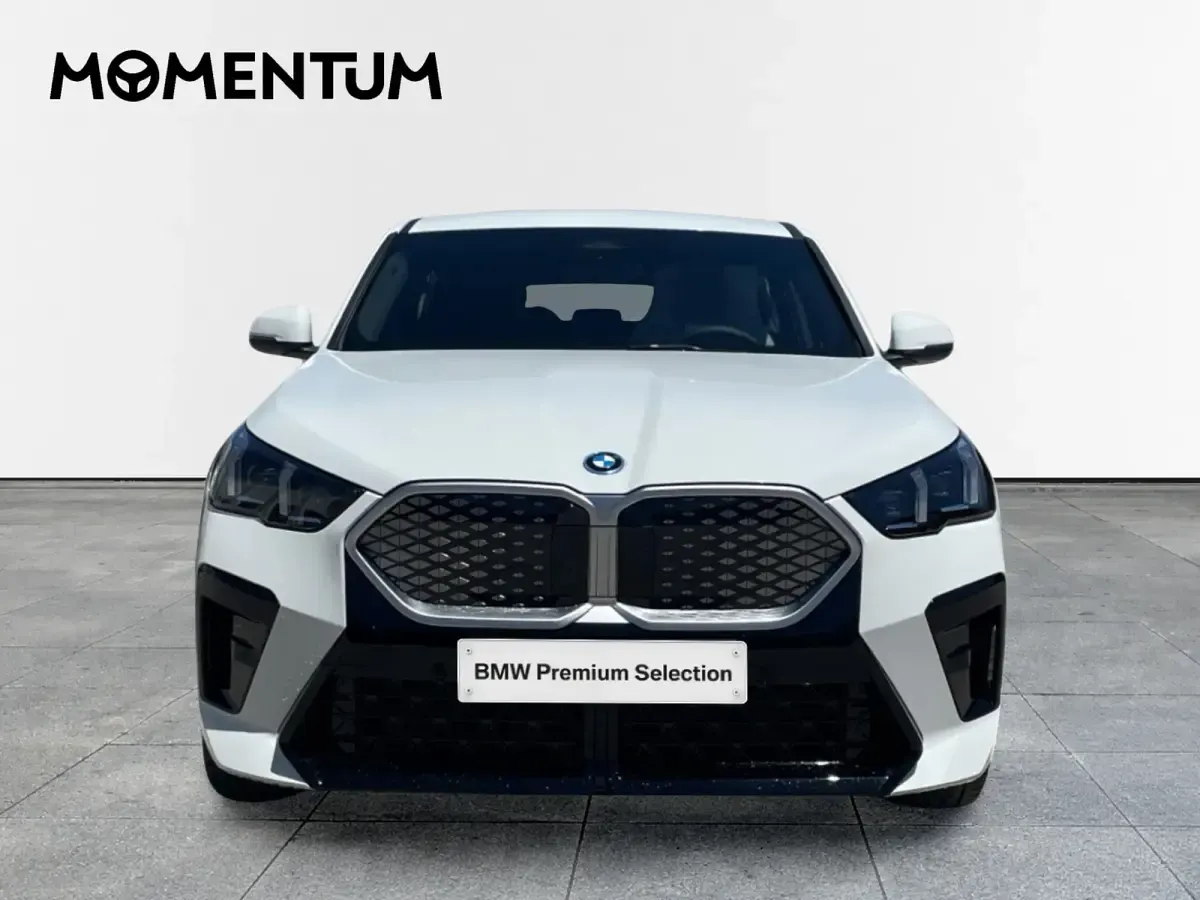 Usado BMW iX2 Comfort Edition 150 kW (204 CV) 2026 Blanco SUV