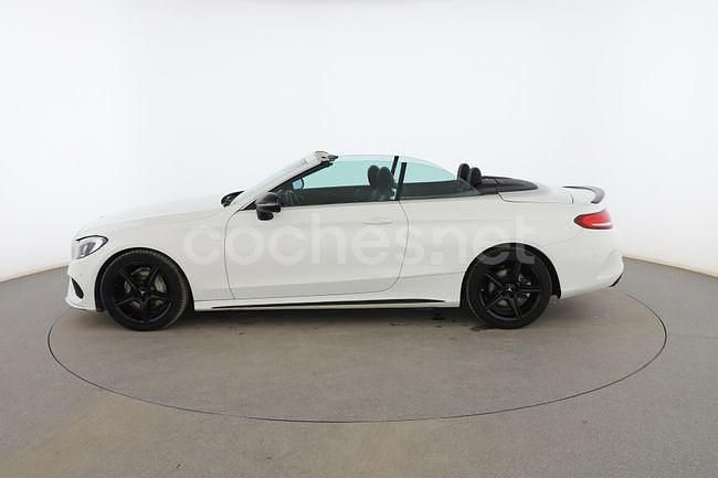 Usado Mercedes C220 AMG line 171 CV (125 kW) 2016 Blanco Descapotable