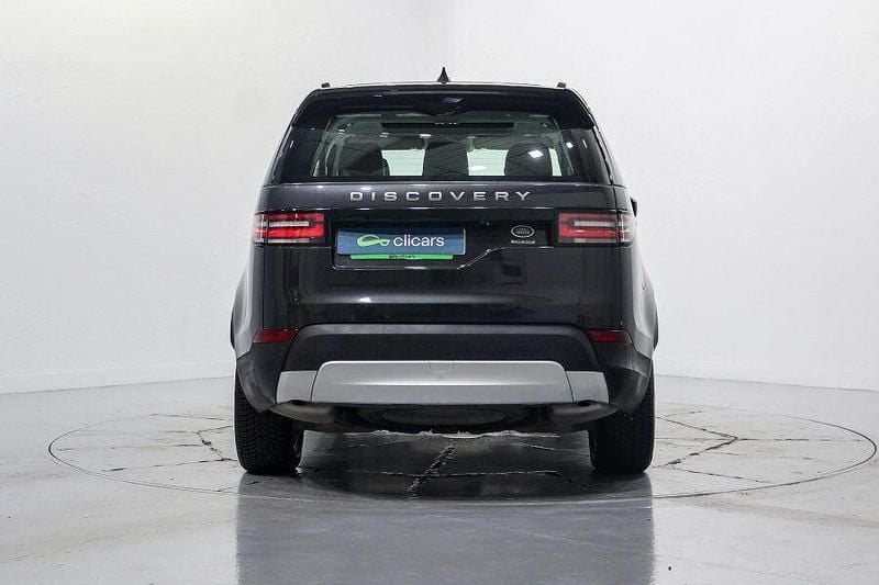 Usado Land Rover Discovery 5 HSE 240 CV (176 kW) 2021 Gris / plata SUV