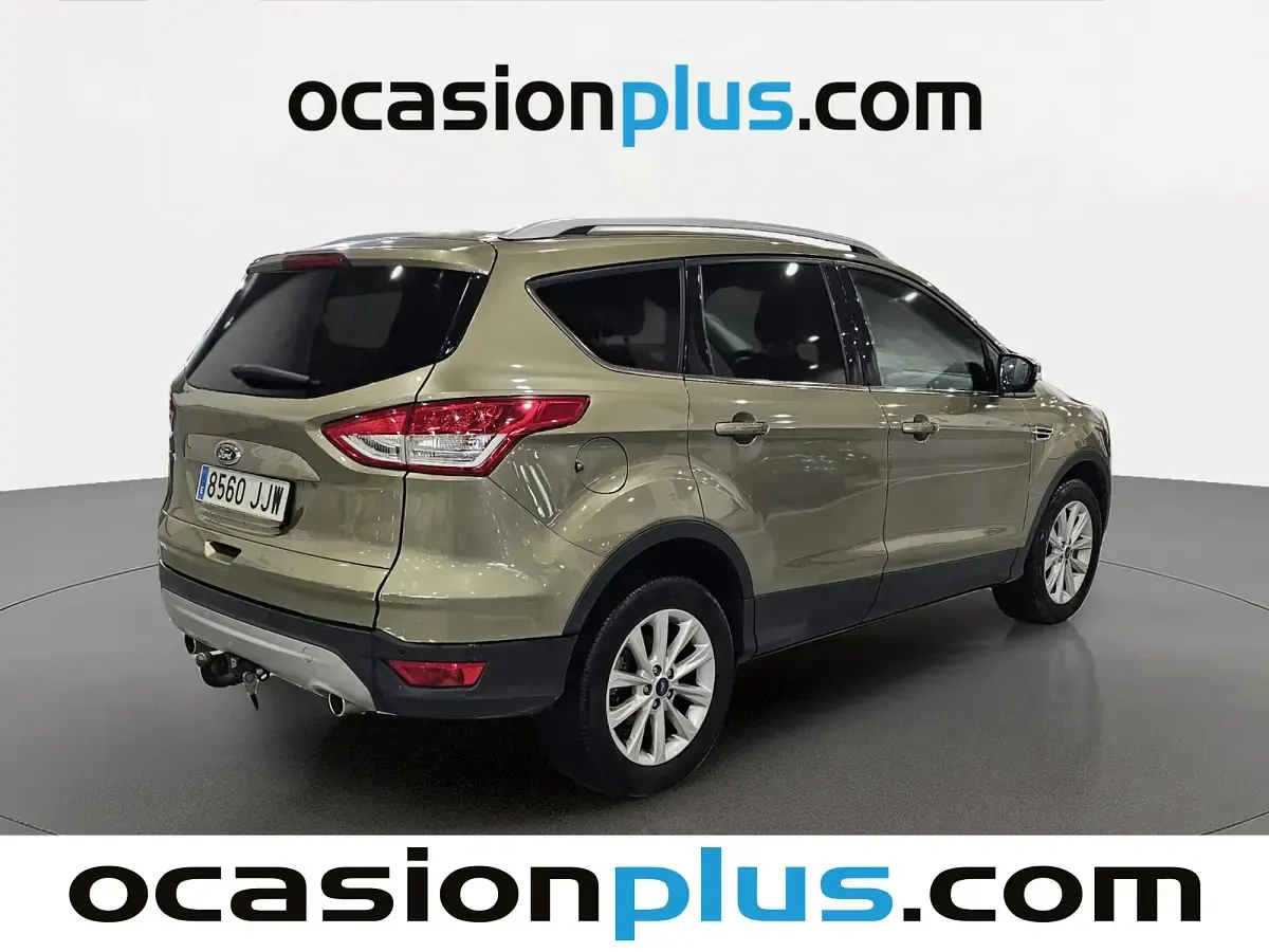 Usado Ford Kuga Titanium 150 CV (110 kW) 2015 Verde SUV