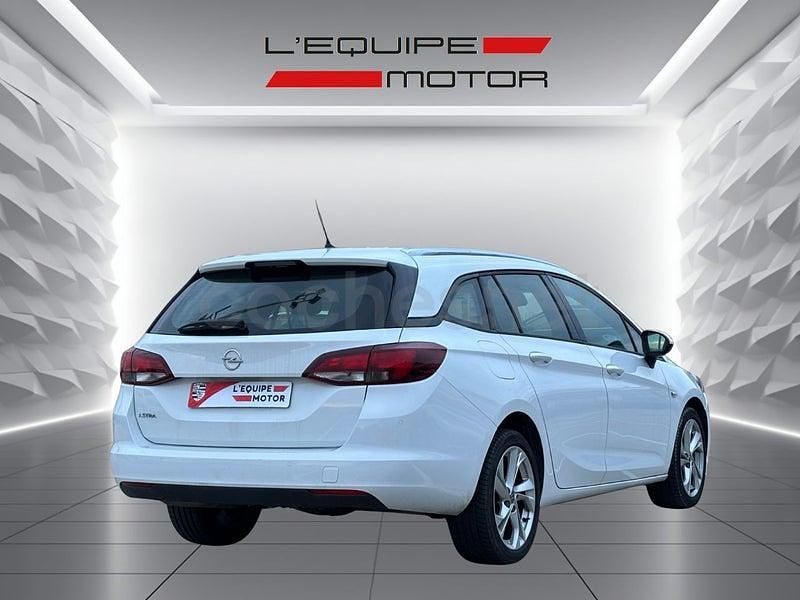 Usado Opel Astra GS Line 105 CV (77 kW) 2020 Blanco Familiar