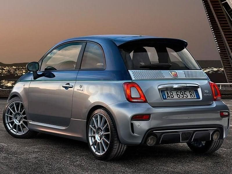 Usado Abarth 695C 180 CV (132 kW) 2018 Gris / plata Descapotable