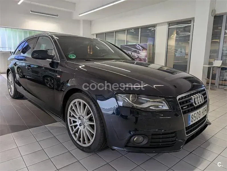 Usado Audi A4 S-Line 211 CV (155 kW) 2011 Negro Familiar