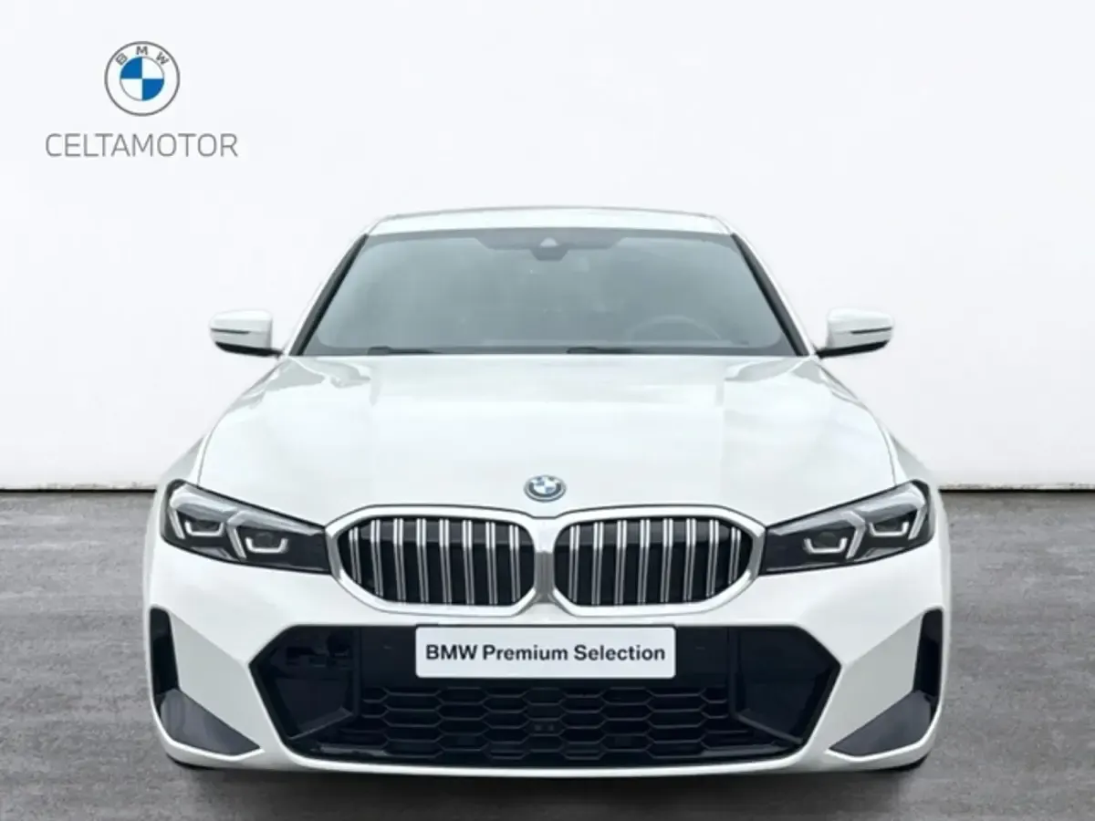 Nuevo BMW 330e Shadowline 292 CV (214 kW) 2026 Blanco Berlina