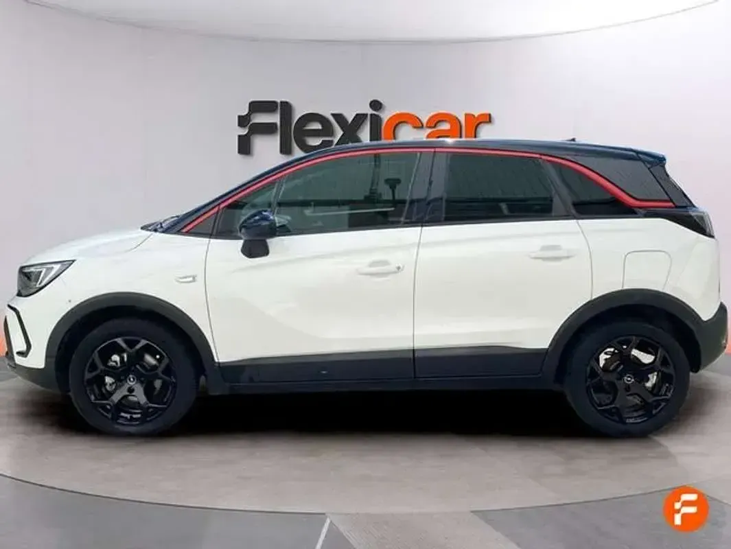 Usado Opel Crossland 110 CV (80 kW) 2023 Blanco SUV