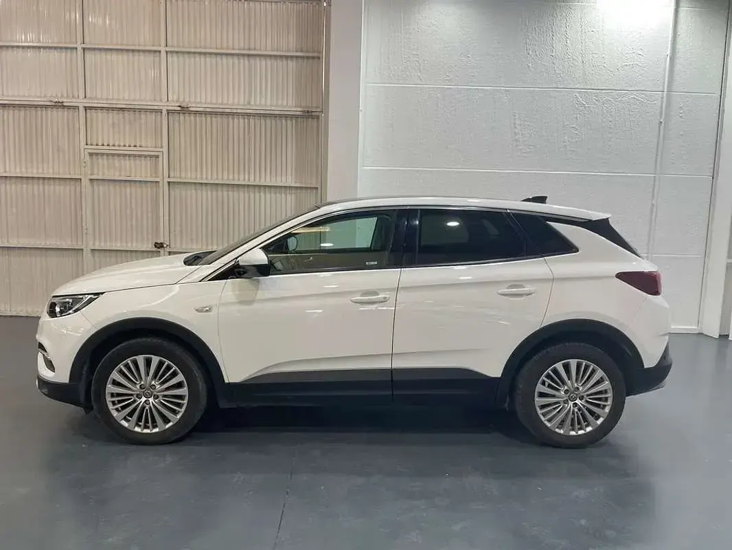 Usado Opel Grandland X Excellence 120 CV (88 kW) 2018 Blanco SUV
