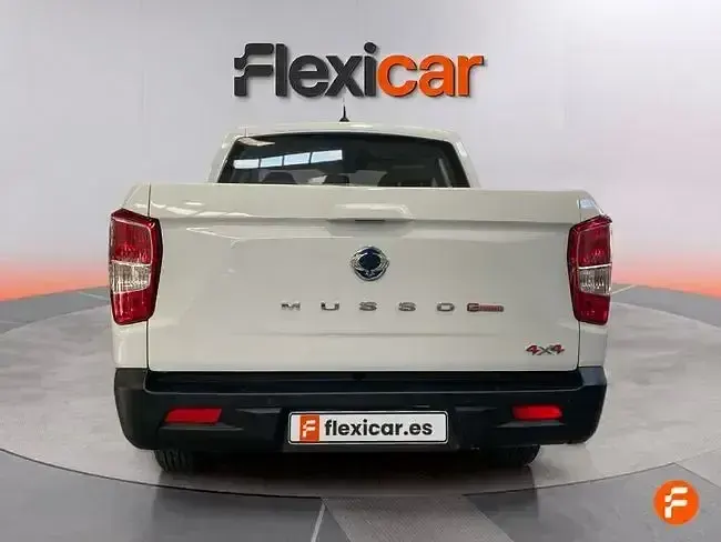 Usado SsangYong Musso 204 CV (150 kW) 2023 Blanco Pickup/Camioneta