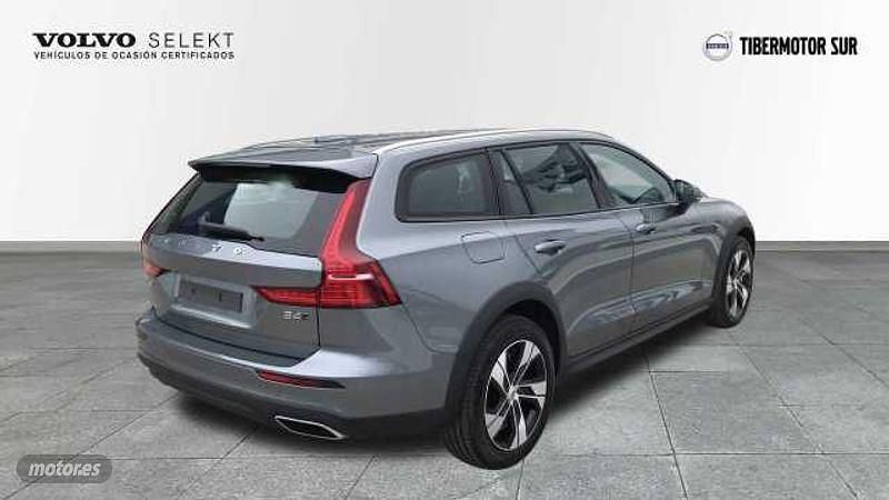 Usado Volvo V60 CC 197 CV (144 kW) 2021 Gris Familiar