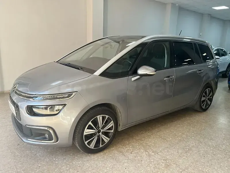 Usado Citroën Grand C4 Picasso Feel 120 CV (88 kW) 2018 Gris / plata Monovolumen