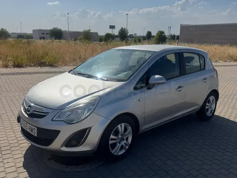 Usado Opel Corsa Selective 85 CV (62 kW) 2012 Gris / plata Utilitario