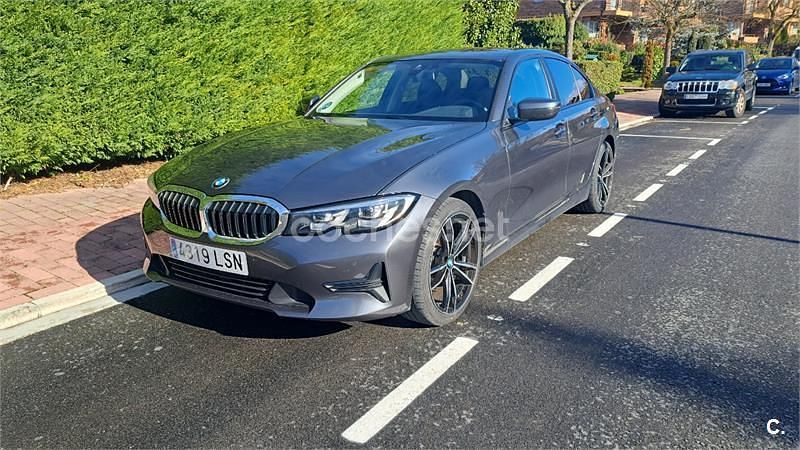 Usado BMW 320 Comfort Edition 190 CV (139 kW) 2021 Gris / plata Berlina