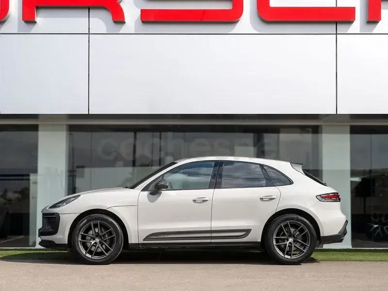 Usado Porsche Macan 265 CV (194 kW) 2022 Gris / plata SUV