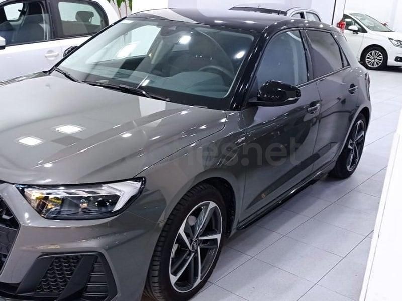 Usado Audi A1 Sportback 116 CV (85 kW) 2025 Gris / plata Utilitario