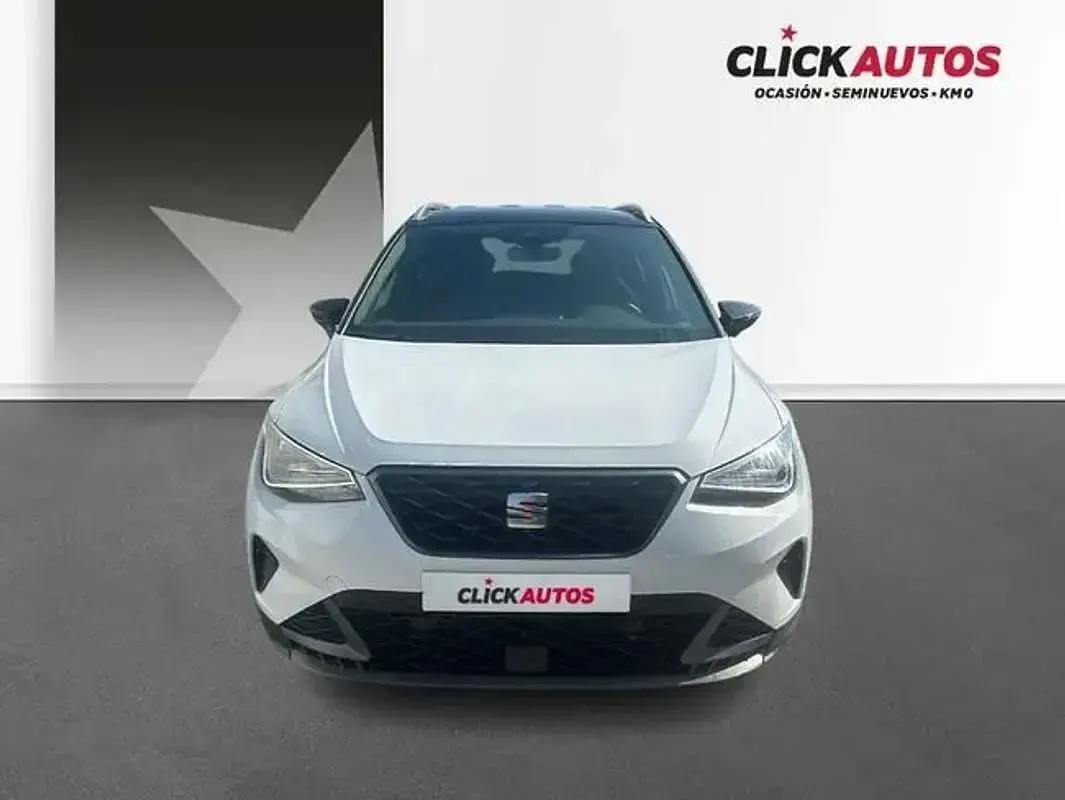 Usado Seat Arona FR 116 CV (85 kW) 2025 Blanco SUV