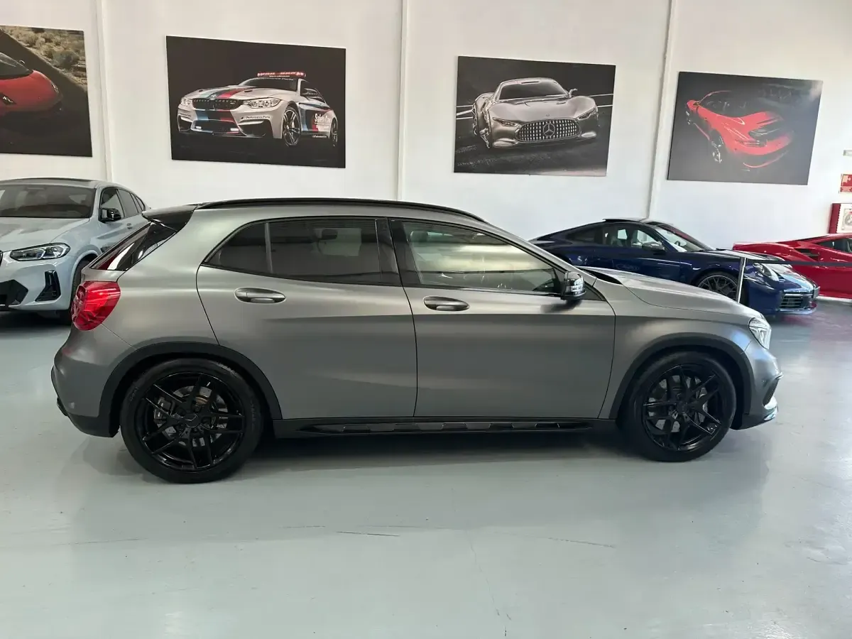 Usado Mercedes GLA45 AMG AMG 381 CV (280 kW) 2017 Gris / plata SUV