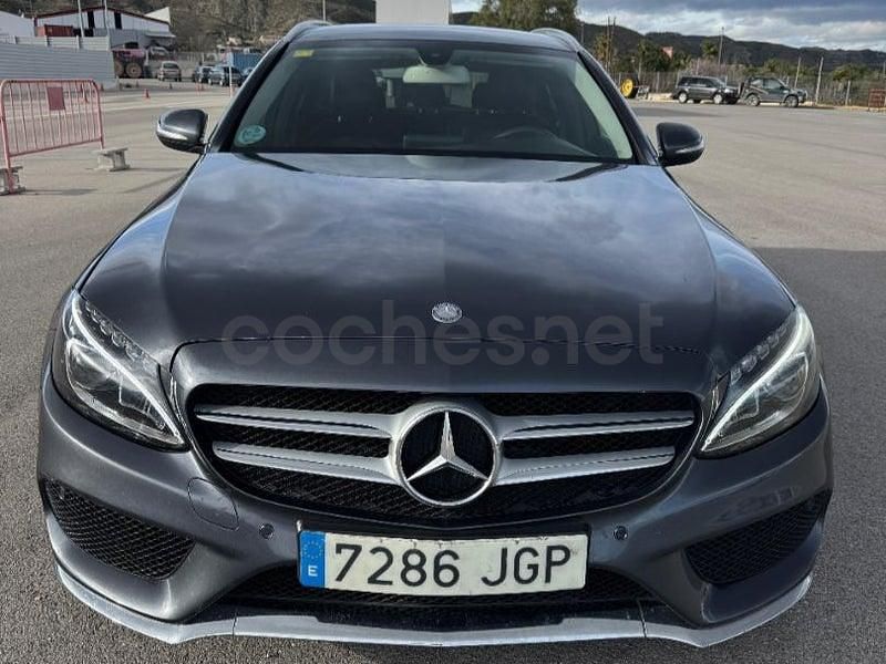 Usado Mercedes C220 Avantgarde 170 CV (125 kW) 2015 Gris / plata Familiar