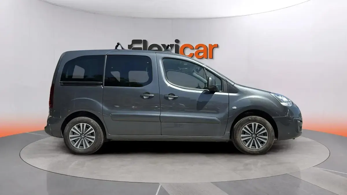 Usado Peugeot Partner 110 CV (80 kW) 2018 Gris