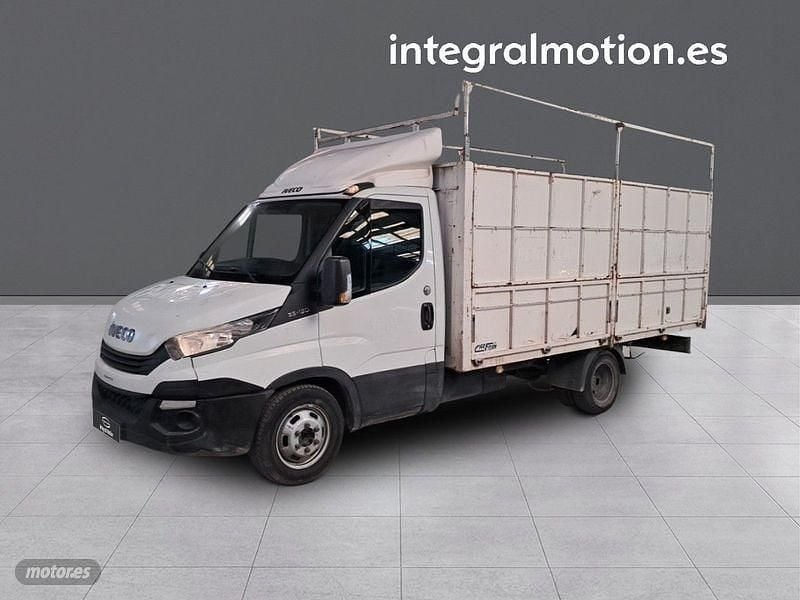 Usado Iveco Daily 160 CV (117 kW) 2021 Blanco Van