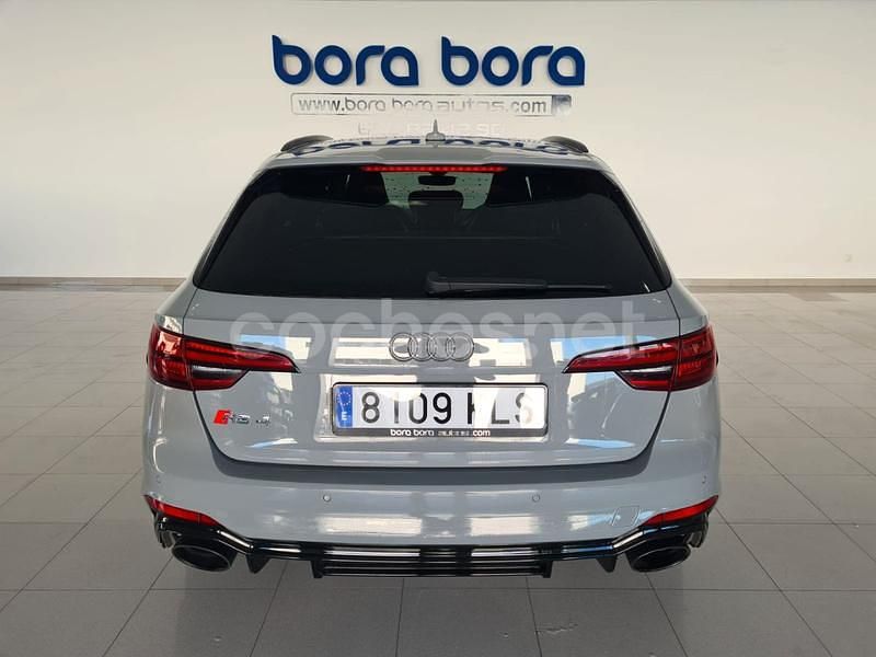 Usado Audi RS4 450 CV (330 kW) 2018 Gris / plata Familiar