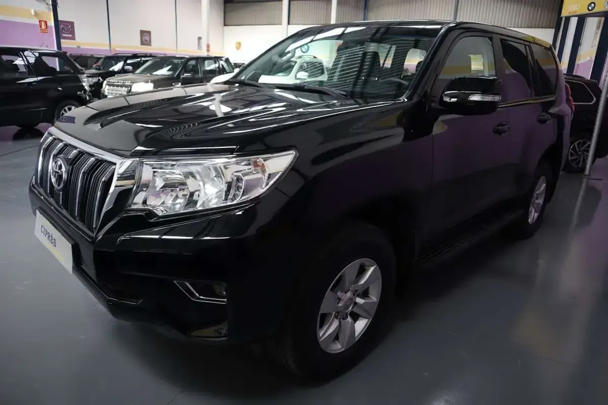 Usado Toyota Land Cruiser 177 CV (130 kW) 2018 Negro SUV