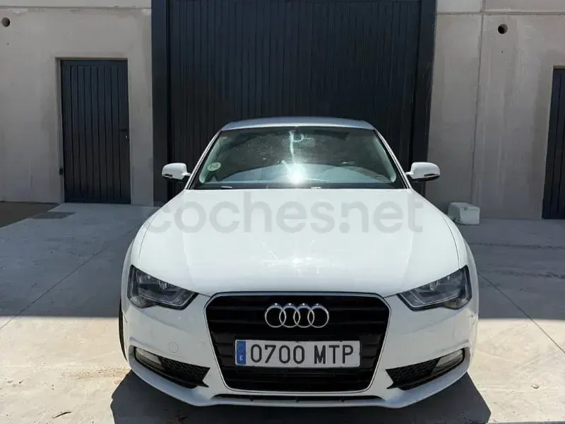 Usado Audi A5 177 CV (130 kW) 2013 Blanco Coupe