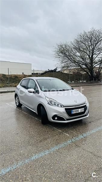 Usado Peugeot 208 Style 82 CV (60 kW) 2016 Gris / plata Utilitario