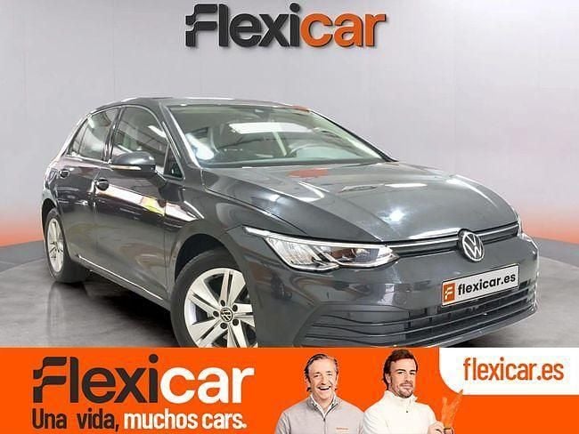 Gris Usado 2022 VW Golf VIII Life Berlina | 25.490 € (Un poco caro) - Imagen 1/4