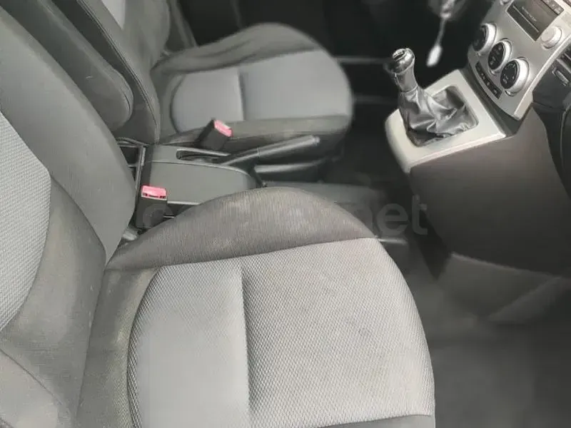 Usado Mazda 5 Active 110 CV (80 kW) 2008 Blanco Monovolumen