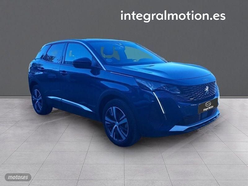 Usado Peugeot 3008 Allure 136 CV (100 kW) 2024 Azul SUV