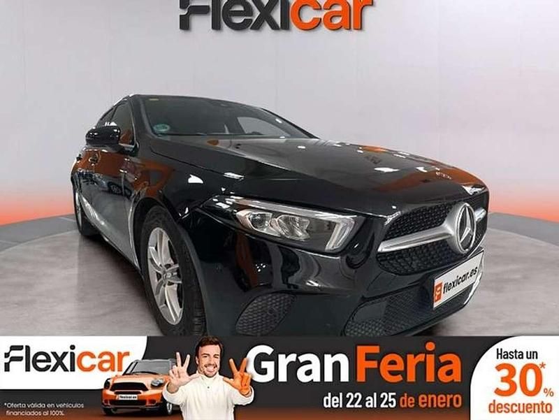 Negro Usado 2019 Mercedes A180 Utilitario | 18.490 € (Buen precio) - Imagen 1/4