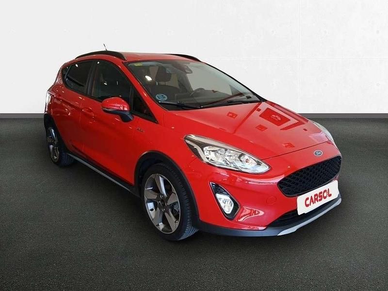 Usado Ford Fiesta Active 95 CV (69 kW) 2018 Rojo Utilitario