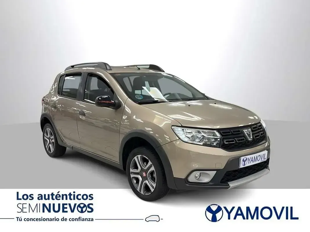 Usado Dacia Sandero 90 CV (66 kW) 2019 Beige Utilitario