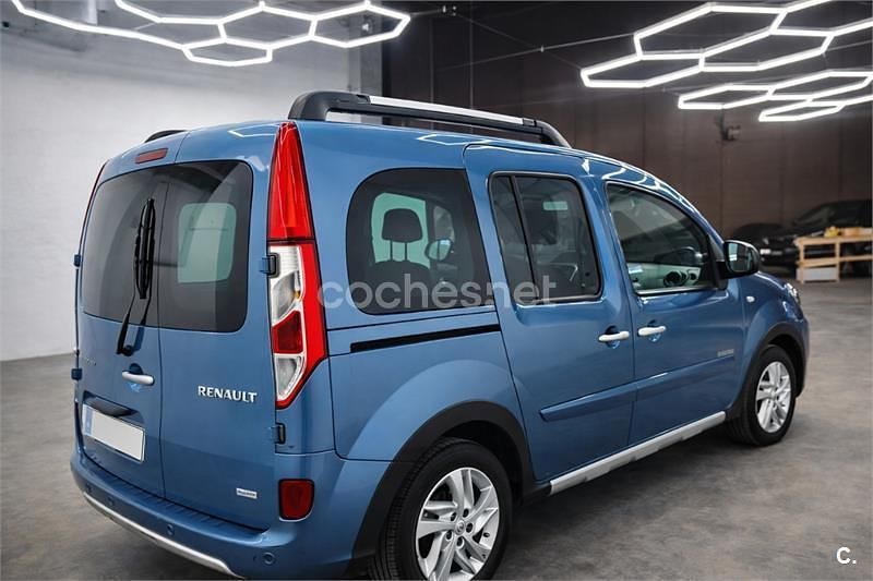 Usado Renault Kangoo SE 110 CV (80 kW) 2016 Azul Monovolumen