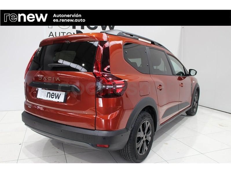 Usado Dacia Jogger Extreme 140 CV (102 kW) 2025 Marrón Monovolumen