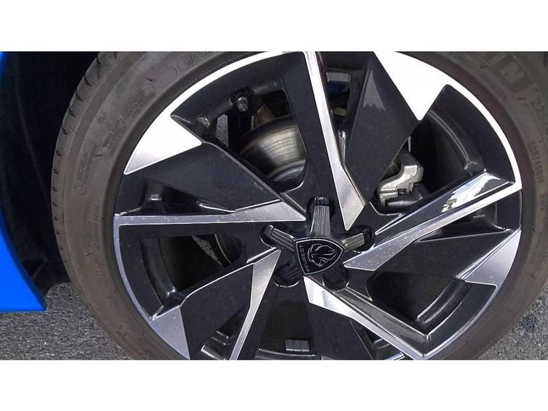 Usado Peugeot 308 Allure 130 CV (95 kW) 2023 Azul Berlina