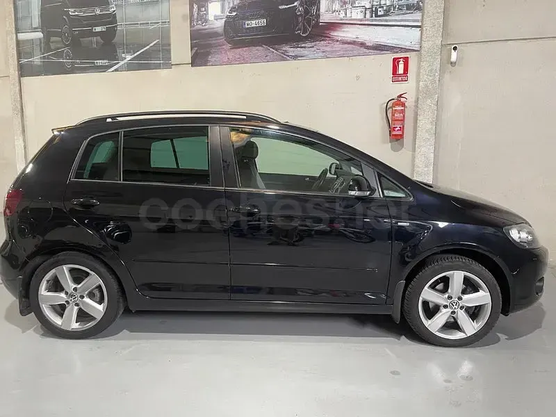 Usado VW Golf Plus Cross Sport 140 CV (102 kW) 2013 Negro Monovolumen