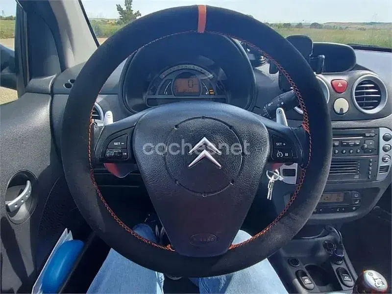 Usado Citroën C2 VTR Sport 110 CV (80 kW) 2003 Negro Utilitario