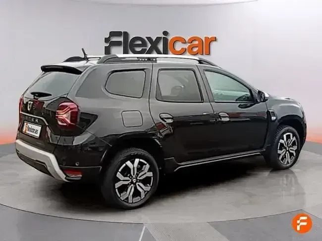 Usado Dacia Duster Comfort 115 CV (84 kW) 2021 Negro SUV