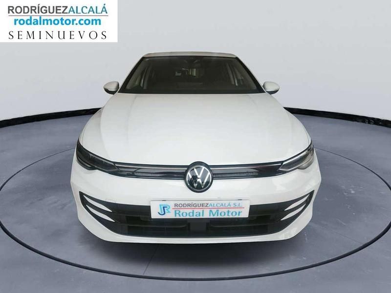 Usado VW Golf VIII 116 CV (85 kW) 2025 Gris Utilitario